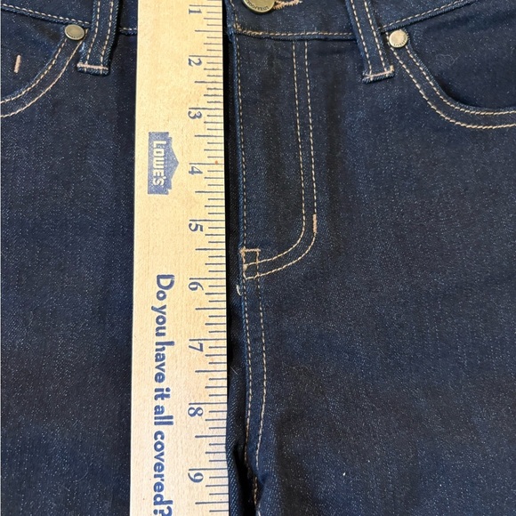 Liverpool The Straight Sz 6 - Picture 3 of 4
